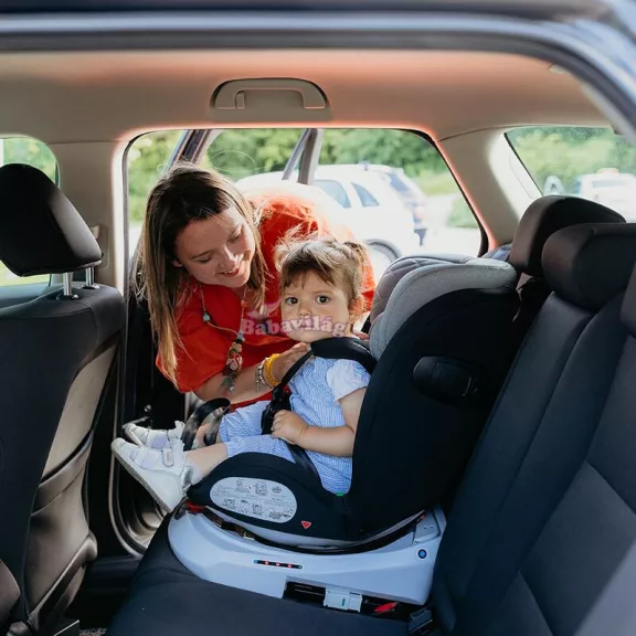 Coccolle Lyra 360°-ban forgatható iSize 40-150 cm autosülés Greystone isofix