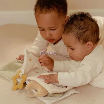 Little Dutch textil babakönyv nagy - Newborn Naturals