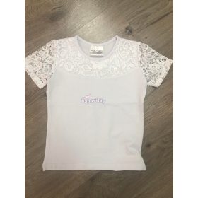 Fehér csipkés felső